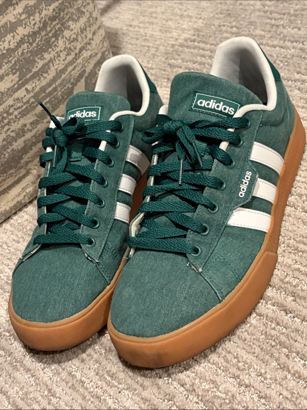 Adidas Sneakers Men’s USA 9.5 - Picture 2 of 6